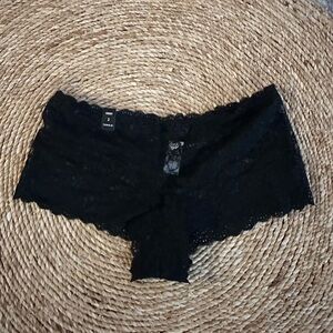 Torrid Cheeky Black Lace Sz 2 NWT